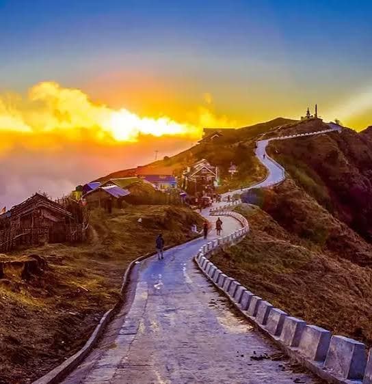 Sandakphu Trek — Sleeping Buddha View