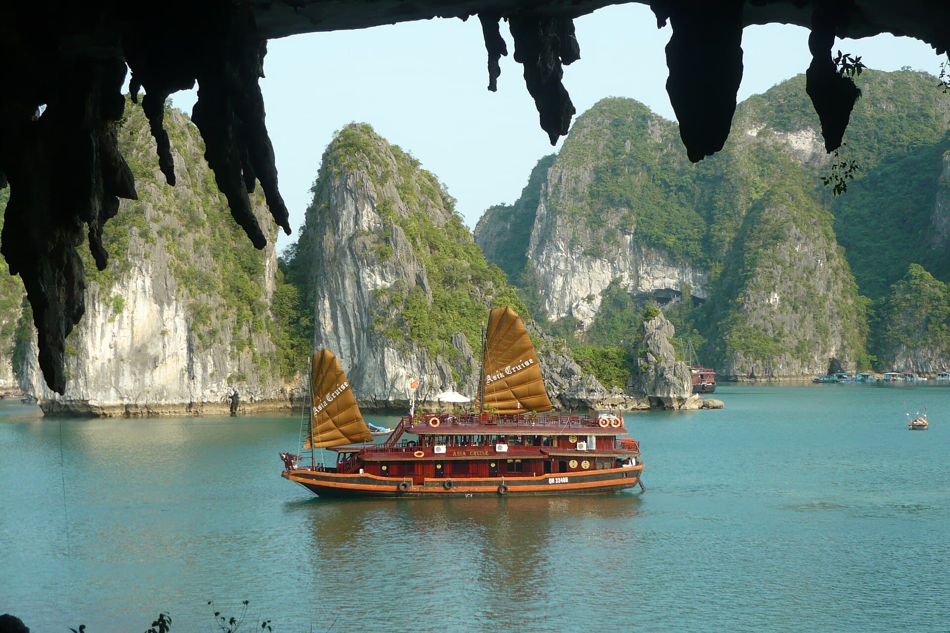 Ha Long Bay and Hanoi Short Break